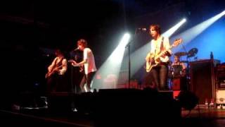 The Kooks- Victoria (Kinks Cover)