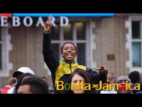 Shelly-Ann Fraser-Pryce Cheering At Penn Relays 2016
