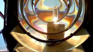 preview picture of video 'Point Hueneme Lighthouse, Fresnel lens'