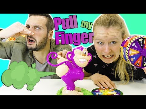 KATHI PUPST ALLES VOLL? Eklige Pull My Finger Challenge mit Bean Boozled - Kaan&Kathi mit Pupsi-Affe