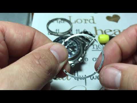 How to Remove the Bezel from a Breitling Watch