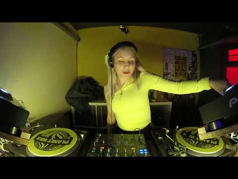 Decibella // 1-hour DJ mix ~ Jungle