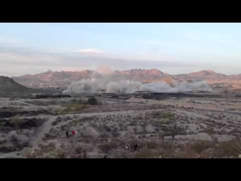 Demolicion de torres de ASARCO El Paso TX