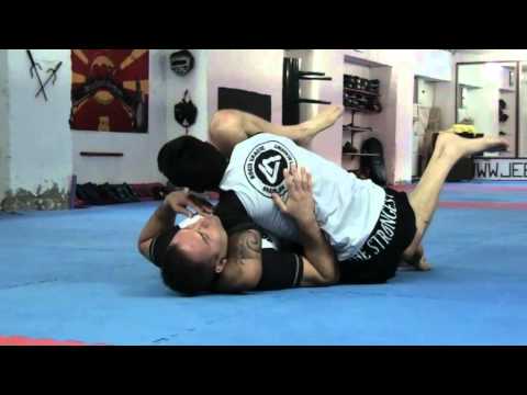 Prof. Cesar Lima - Roger Gracie Black Belt explain Deep Half Guard - "ROOTS BJJ Macedonia"