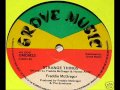Freddie McGregor ‎- Strange Things + Version
