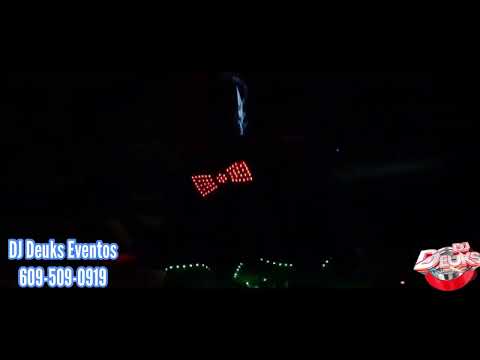Dj Deuks Eventos LED Robot