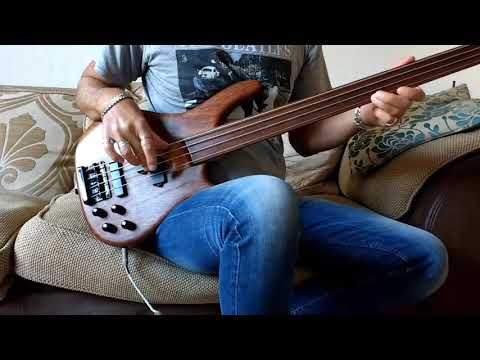 Vintage V940 FL, fretless bass and Ampeg BA-108 bass combo, review.