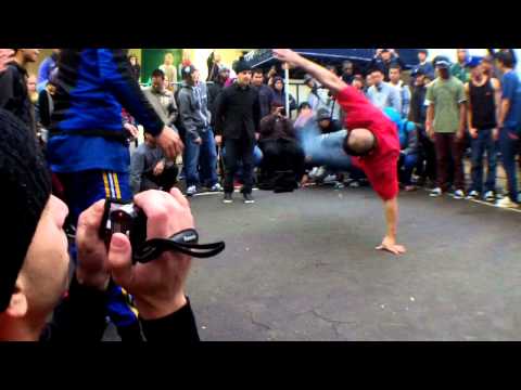 T H E T H R E E K I N G D O M S