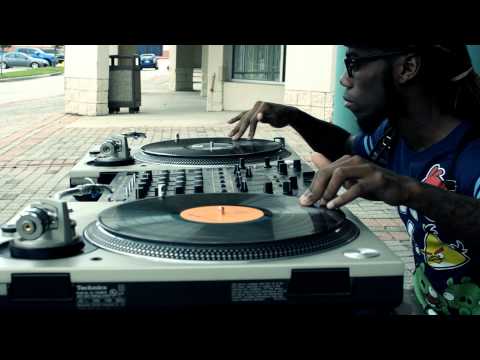 Scratching (@sykostudios)