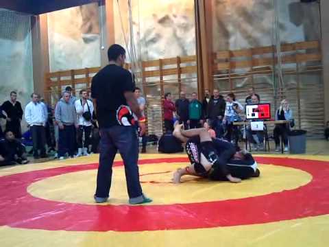 Grotta grappling 2010 -79kg class  Aleksander Hernandez vs olin