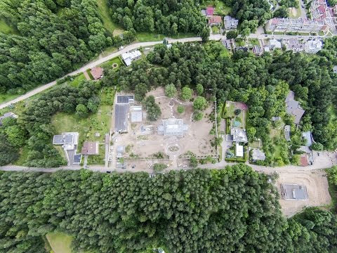 Tarp Vilniaus miškų dygsta milijonieriaus G.Jaugielavičiaus namas