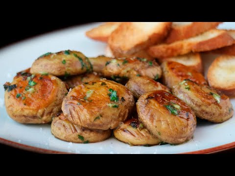 Champiñones al ajillo