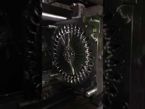 plastic pp spoon large cavity stretch automatic injection molding machine mould testing process