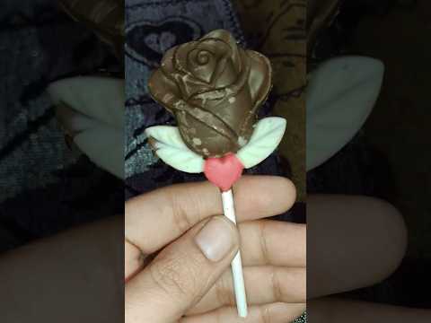 flower shaped chocolate #chocolate #tasty #foodie #momos #momosfood