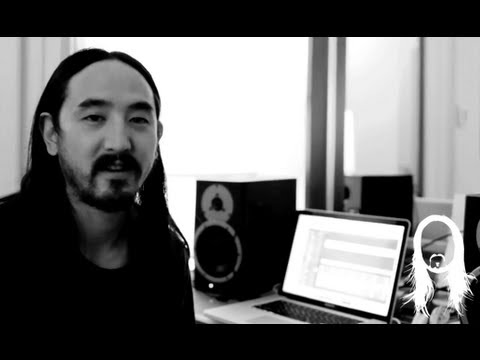 Steve Aoki showing a teaser of "Earthquakey People" ft Rivers Cuomo