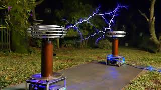 Tesla Coils Play Close to the Sun by Porcelain Pill!