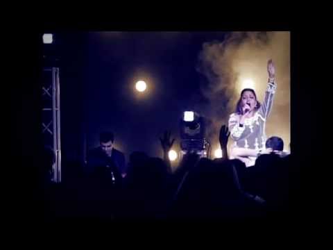 Priscila Cruz - SUSSURRO DE GLÓRIA (Vídeo Oficial)