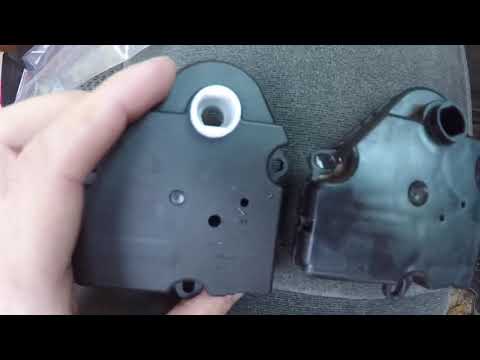 Replacing Driver Blend Door Actuator 03-06 Chevy Silverado or GMC Sierra