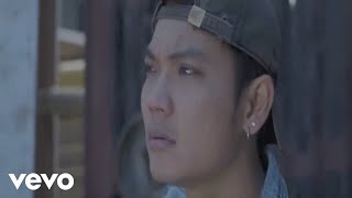 Download lagu Trisuaka - Merayu Tuhan mp3 Download lagu Trisuaka - Merayu Tuhan mp3