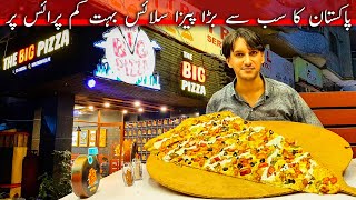 Biggest Pizza Of Pakistan The Big Pizza | Largest Pizza Slice in Karachi in Discount Price