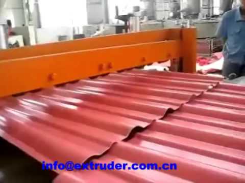 Plastic corrugated roofing sheet machine