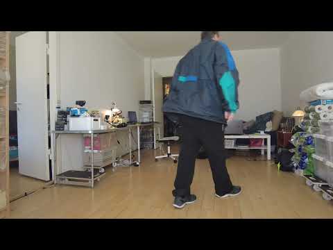 MongoTV_8866 - MIN GÅTUR - Del 1 - Henter Pakke Med Intel 80186 CPU og BILLIG LIDL COLA