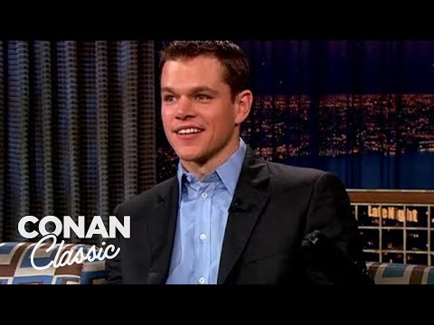 馬特-達蒙談歐洲的奇怪假期--"深夜與柯南-奧布萊恩" (Matt Damon On Europe’s Weird Holidays - "Late Night With Conan O'Brien")