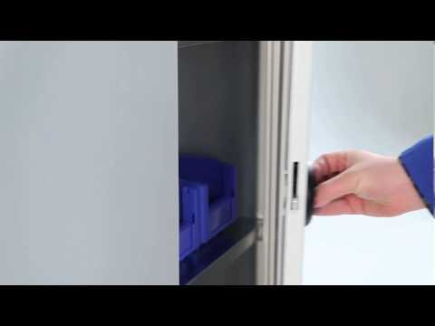 CP Möbel Serie 900, Metall Aktenschrank 60cm grau,abschließbar 120 x 195 x 60cm, lichtgrau