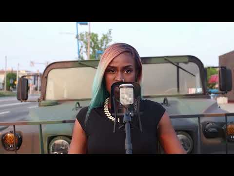 Khryssi - Left Right Left (Mic unplugged)