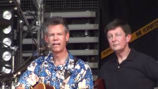 Runaway country festival Randy Travis 06