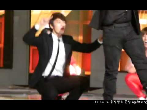 111216 oppa oppa - EunHae @ Music Bank -  Dongie 6 packs