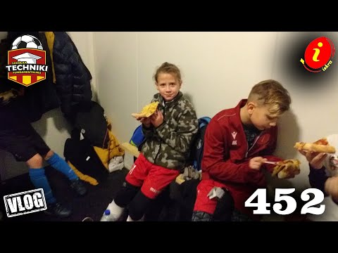 VLOG Turniej rocznika 2009 Mecz Iskra Kochlice - STF - pod balonem w Legnicy