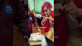 Recebi meu 43º presente de aniversário da companheira de bancada, Dani Monteiro!#50tãoDoProfJosemar