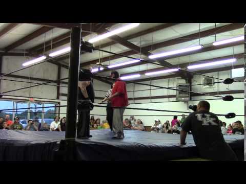 Lex Bain VS El Loco Henry