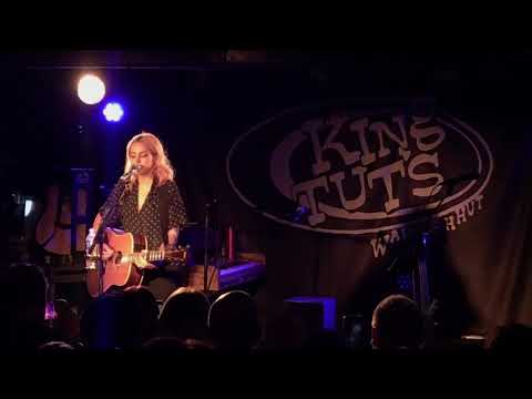Amy MacDonald - O Flower Of Scotland - Live At King Tuts Wah Wah Hut, Glasgow - Fri 30th Nov 2018