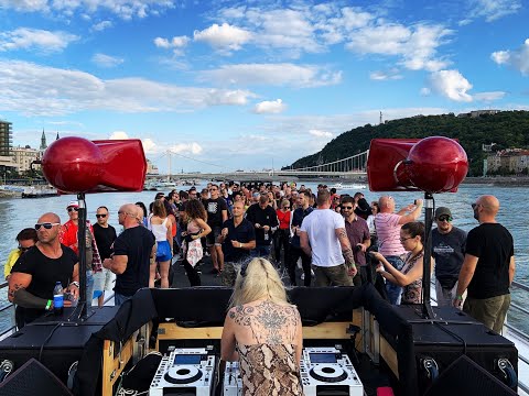 AVIKA  - Be Massive Boat Party 2020