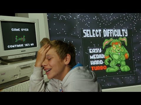 Kid plays Jazz Jackrabbit