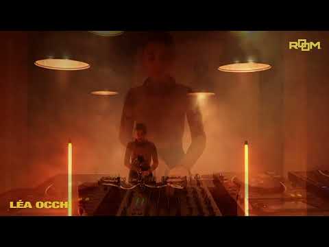 Lea Occhi w/ @roomlabroomtrax