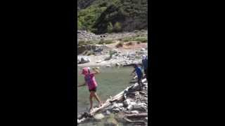 preview picture of video 'Hiking bonita falls Fontana ca 2013'