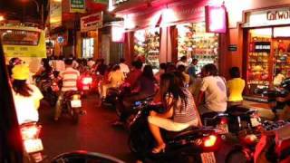 preview picture of video 'Ho Chi Minh City Scooters'