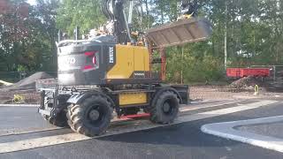 Check out this brand new Volvo EWR 170E. Nice versatile bucket.