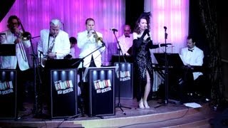 Laura Shaffer sings Benny Goodman's hit, "And the Angels Sing" at The Copa Room in Vegas