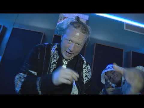 YAVID x MARYOTT WOO - Fake Smiles ( Official Video )