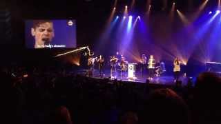 Elevation Worship: Jesus I need you more. Performed by Chris Brown