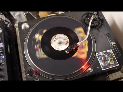 Mungo's Hi Fi Ft. Shanti D & Ranking Levy - Total disaster