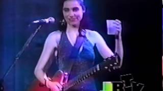 PJ Harvey - M-Bike (feat. Gallon Drunk) (Live Metro Chicago 1993)