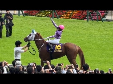 女性騎手初のクラシックV 今村聖奈騎手2026オークス ウイニングラン