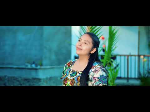 Fabi Domingo / A un poderoso Dios servimos