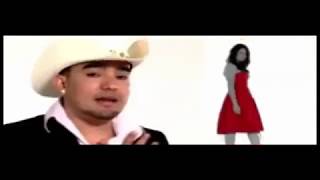 Me Duele Escuchar Tu Nombre Lyrics English Translation