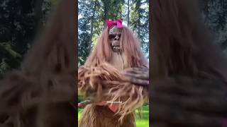 now THIS is aura @BigfootBae #bigfoot #dance #cakeorfake